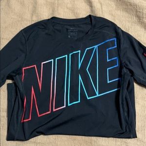 NIKE LARGE BOYS DRI FIT SHIRT